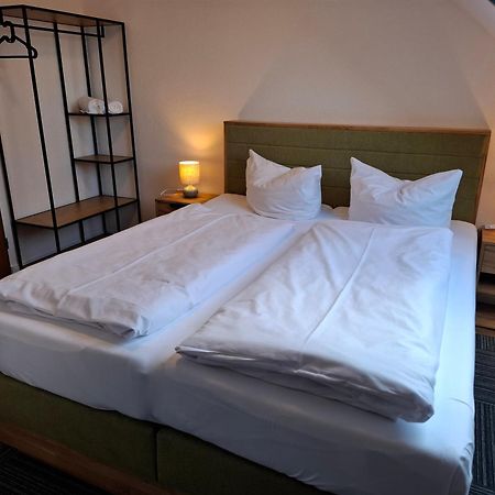 Hotel Am Schwarzen Berg Штаде Экстерьер фото
